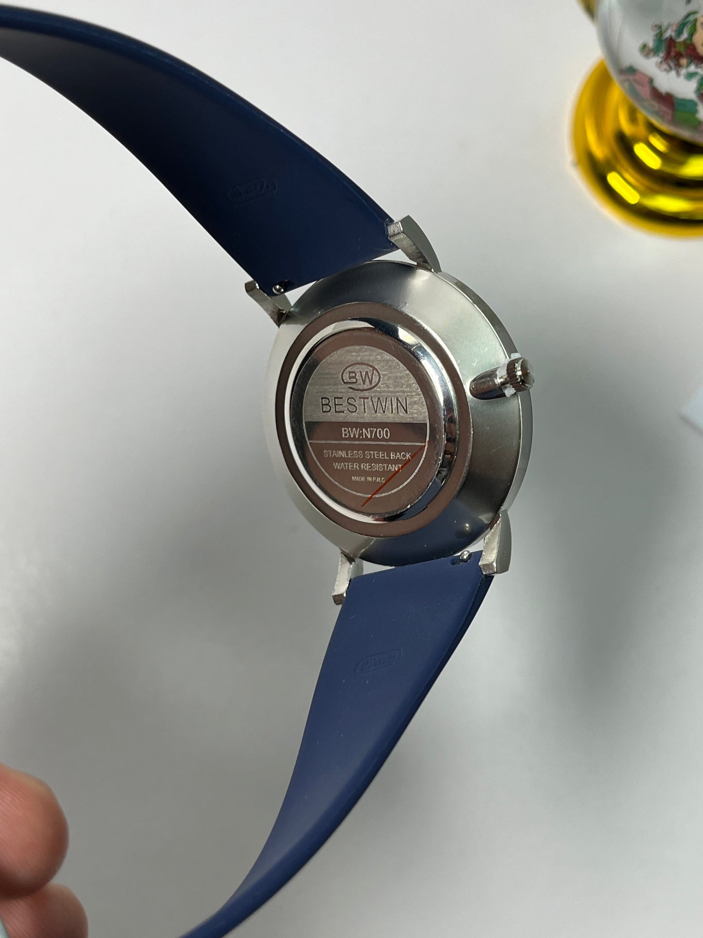 Bestwin Magnetic Lock & Silicone Rubber Straps Wrist Watch