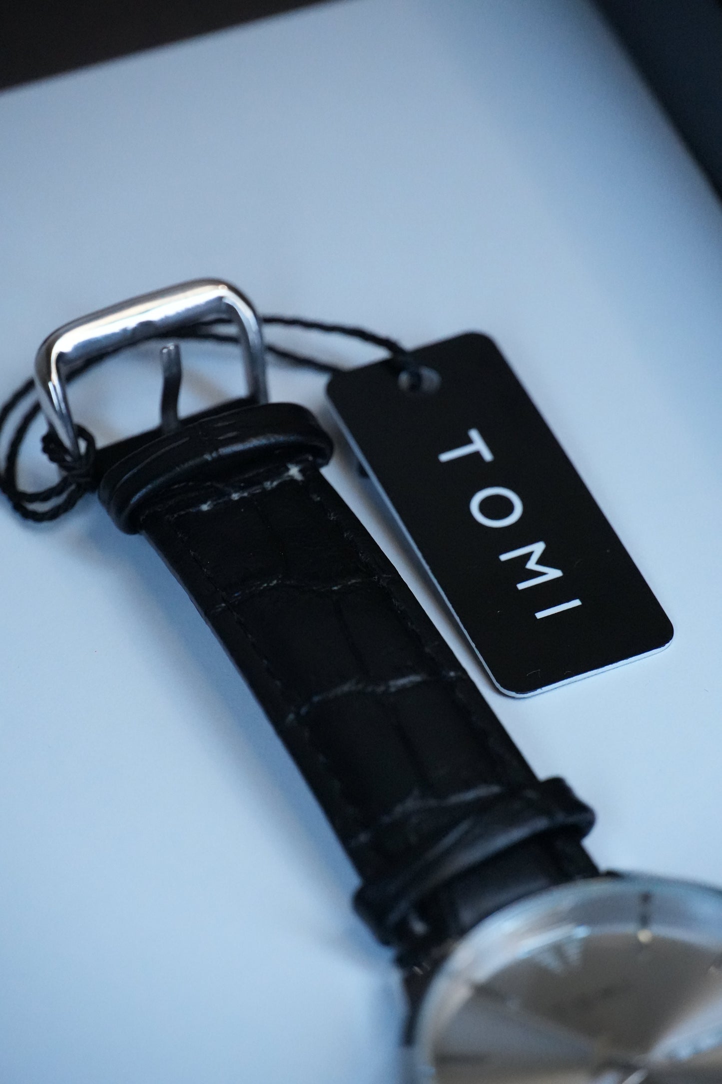 TOMI Leather Strap T-045